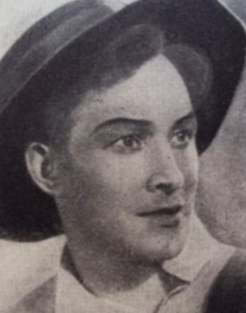 Lev Kovylin as Street child