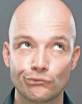 Lo Malinke as Neighbor