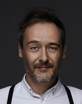 Santi Balmes as Escorpio