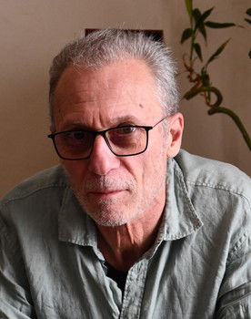 Michel Vigné as Mandhul