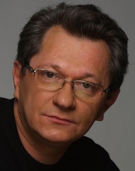 Andrey Ilin as young taxi driver Valera