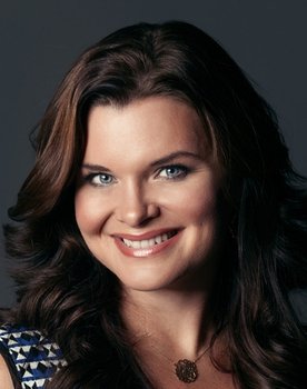 Heather Tom as Vicki