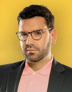 Damián Betular as Jurado