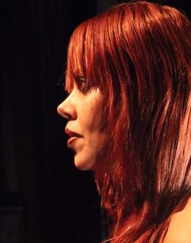 Juliana Seabra as 