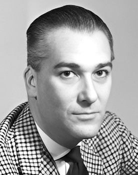 José Luis de Vilallonga as Raoul Flores