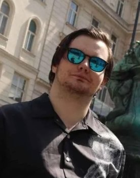 Lukas Vantech as Youtuber