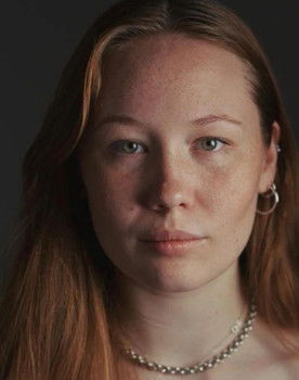 Kaliope as Frankie Stonem