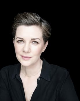 Joanne Crawford as Kaye Reynolds