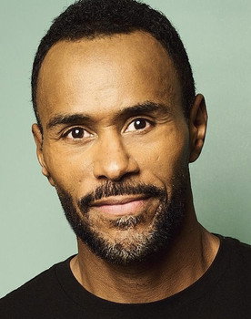 Casey Lee as Sean Green