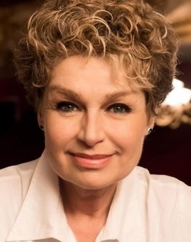 Alexise Yerna as Aldonza / Dulcinea