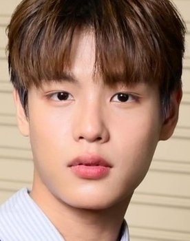 เอิร์ธ นันทวัฒน์ ไพบูลย์ภัทรธน
