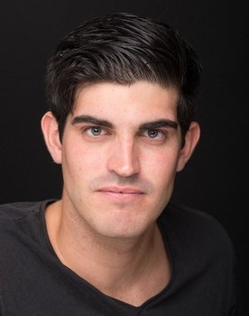 Álvaro Miranda as Yihad