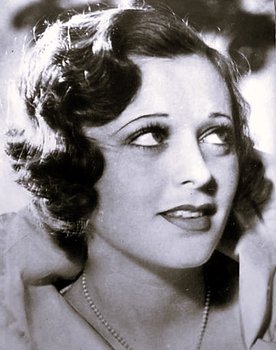 Eleanor Hunt as Bobbie Reynolds