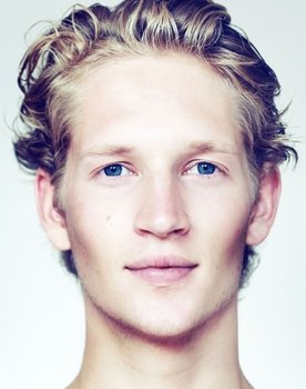 Mads Reuther as Mads