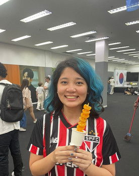 Gabriela Sasahara as Jane