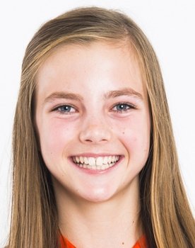 Emma Van Abbenyen as Lisa