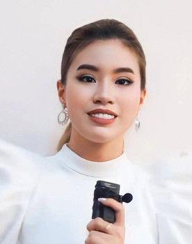 Nguyen Dieu Huyen as Thỏ