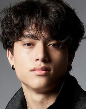 Leonardo Zundo as Dean