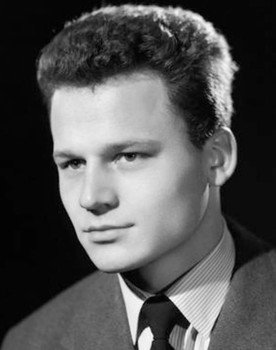 Jean-Marc Bory as Simon Venin