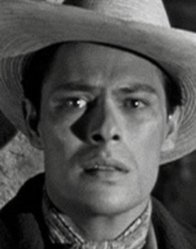 Carlos Rivas as Felipe Sanchez