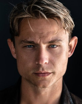 Dennis Mojen