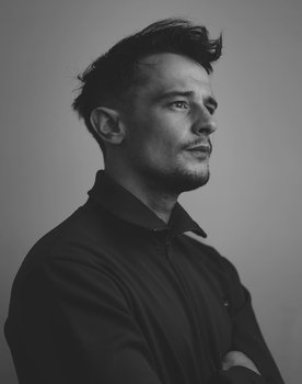 Jack Newhouse as Policeman