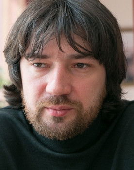 Kim Druzhinin as Anton Varro