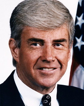 Jack Kemp as Self