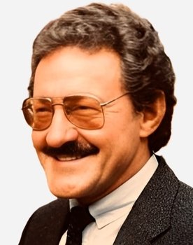 Guido Weber as Konsulatsbeamter