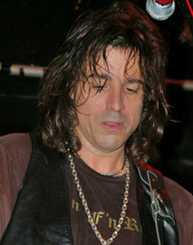 Warren DeMartini as Guitar