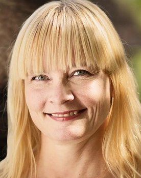 Liv Thomsen as Vært