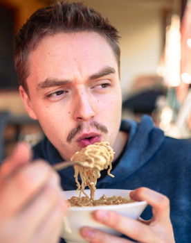 Samuel Torpy as Brett "Kenny" Kenworth