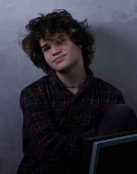 Joey Carrier as Dakota