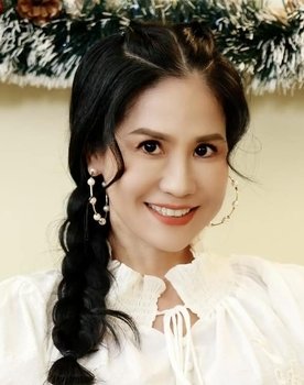 Đào Vân Anh as Quỳnh Anh, con gái Trần Hiền