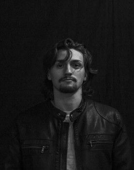 Alessio La Rocca as Tunnel Victim