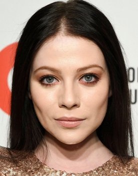Michelle Trachtenberg as Noelle Murphy