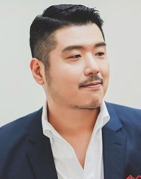 Youngjun as Self (voice)