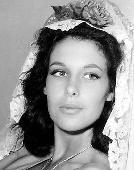 Marie Devereux as Harem Girl