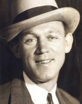 Hal Skelly