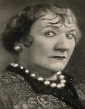 Louise Carver