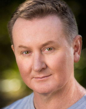 Haydn Dalton as Bill Peterson