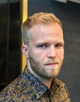 Jon Jon Geitel as Emma's spouse