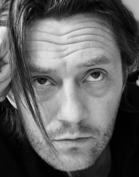 Peter Düring as Anton / Ringo