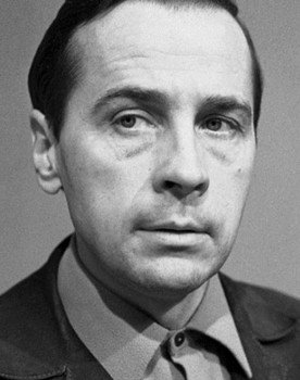 Edmund Fetting as Klaus Goltz