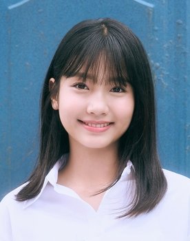 Anxin Mier as Contestant