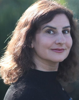 Elena Scherr as Elena Scherr