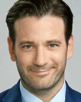 Colin Donnell