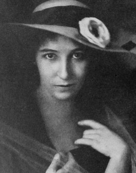 Edith Storey as Oliver