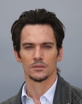 Jonathan Rhys Meyers Photo