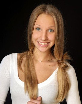 Ekaterina Vezhnovets as 